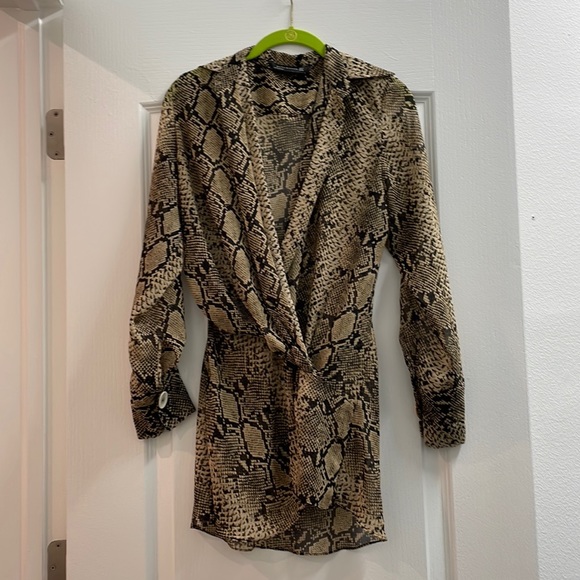 Zara snake skin blouse - Picture 1 of 3